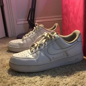 Nike Air Force 1’s white